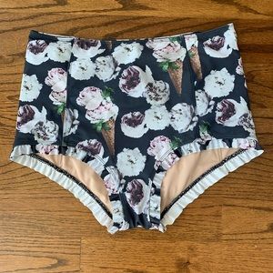 HTF Kortni Jeane ICF bottoms